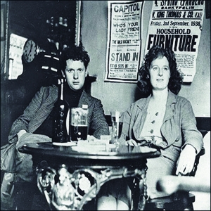Dylan Thomas and Caitlin in Brown's Hotel Laugharne